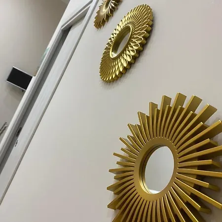 Nammuratè - * Naples